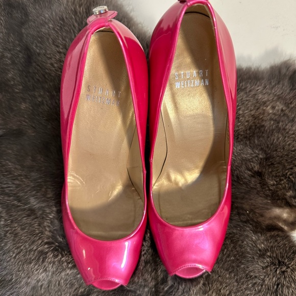 VINTAGE STUART WEITZMAN PINK PATENT LEATHER, PEEP TOE HEELS, SIZE: 7 1/2 - Picture 6 of 11